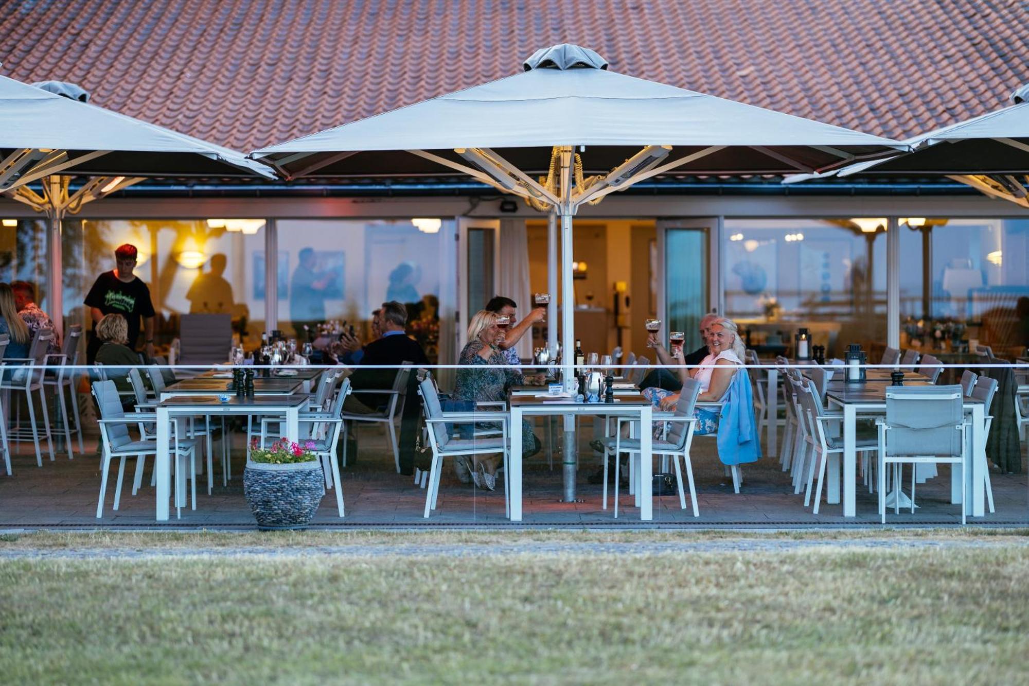 Hotel Klinten Rodvig Bagian luar foto
